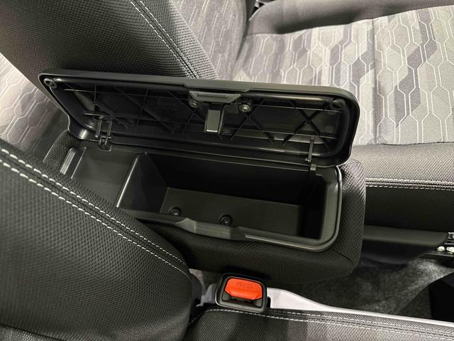 タフトＧ　クロムベンチャースカイフィールトップ　クロムパック　メッキパック　シルバーアンダーガーニッシュ　インテリアアクセント　ＬＥＤオートライト＆フォグランプ　電動パーキングブレーキ　バックカメラ　アルミホイール（広島県）の中古車