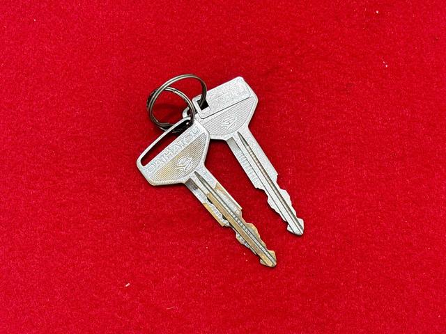 ハイゼットトラックスタンダードハロゲンヘッドランプ　運転席ＳＲＳエアバック　電動式パワーステアリング　ＡＭ／ＦＭラジオ　あゆみ板掛けテールゲート　スペアタイヤ　ガードフレーム（広島県）の中古車