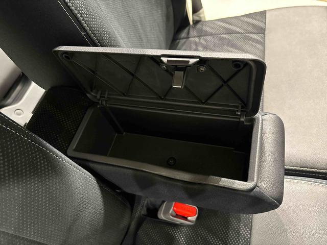 タントカスタムＸ　トップエディションＳＡIII　ナビ　バックカメラＬＥＤオートライト　左側パワースライドドア　オート電動格納式ドアミラー　アルミホイール　キーフリーシステム　オートエアコン（広島県）の中古車