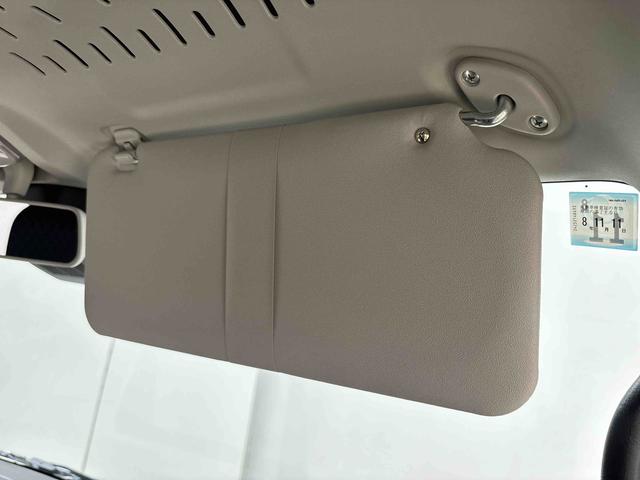 ハイゼットカーゴDXLEDヘッドランプ トップシェイドガラス コーナーセンサー オーバーヘッドシェルフ フロントドアパワーウインドウ キーレスエントリー AM/FMラジオ テンパータイヤ スチールホイール(広島県)の中古車