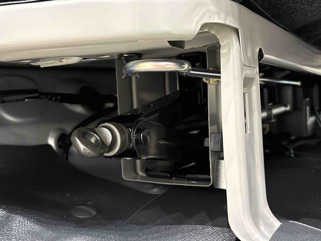 ハイゼットカーゴDXLEDヘッドランプ トップシェイドガラス コーナーセンサー オーバーヘッドシェルフ フロントドアパワーウインドウ キーレスエントリー AM/FMラジオ テンパータイヤ スチールホイール(広島県)の中古車