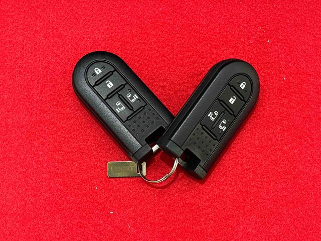 ムーヴキャンバスGメイクアップリミテッド SAIII ナビ パノラマモニターLEDヘッドライト LEDフォグランプ 置き楽ボックス オートライト プッシュボタンスタート セキュリティアラーム(広島県)の中古車