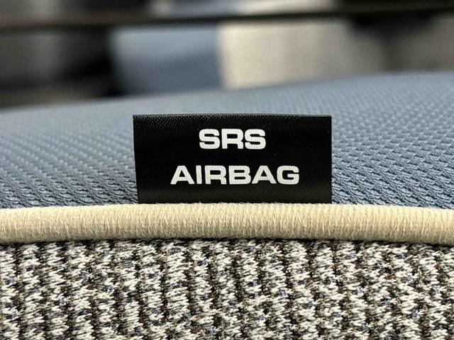 ムーヴキャンバスストライプスＧ　運転席・助手席シートヒーター　キーフリー純正ナビ装着用アップグレードパック　両側電動スライドドア　運転席シートリフター　チルトステアリング　電動パーキングブレーキ　オートブレーキホールド機能　ホッとカップホルダー（広島県）の中古車