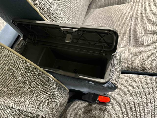 ムーヴキャンバスストライプスG 電子パーキング 両側パワースライドドアLEDオートライト・フォグランプ 電動パーキングブレーキ プッシュボタンスタート セキュリティアラーム バックカメラ 両側パワースライドドアウエルカムオープン機能 オート電動格納式ドアミラー(広島県)の中古車