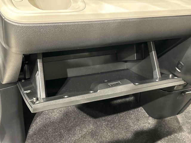 ムーヴキャンバスストライプスG バックモニター ディスプレイオーディオLEDオートライト・フォグランプ 電動パーキングブレーキ プッシュボタンスタート セキュリティアラーム バックカメラ 両側パワースライドドアウエルカムオープン機能 オート電動格納式ドアミラー(広島県)の中古車