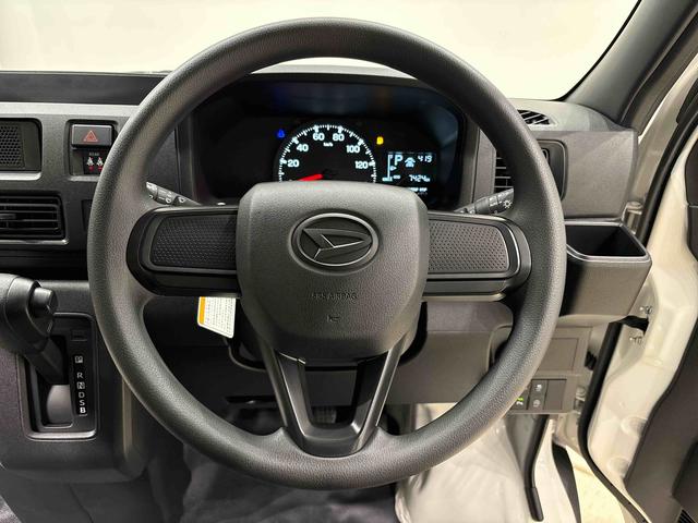 ハイゼットカーゴDX プッシュスタートボタン オートライトLEDヘッドランプ コーナーセンサー オーバーヘッドシェルフ フロントドアパワーウインドウ キーレスエントリー AM/FMラジオ マニュアルエアコン スチールホイール(広島県)の中古車