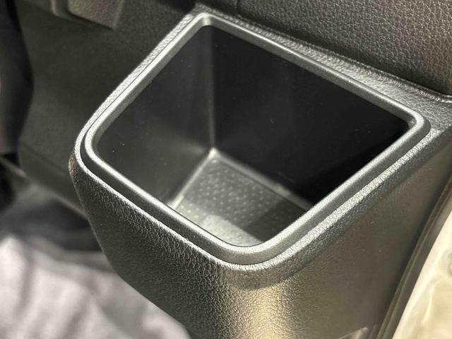 ハイゼットカーゴDX プッシュスタートボタン オートライトLEDヘッドランプ コーナーセンサー オーバーヘッドシェルフ フロントドアパワーウインドウ キーレスエントリー AM/FMラジオ マニュアルエアコン スチールホイール(広島県)の中古車