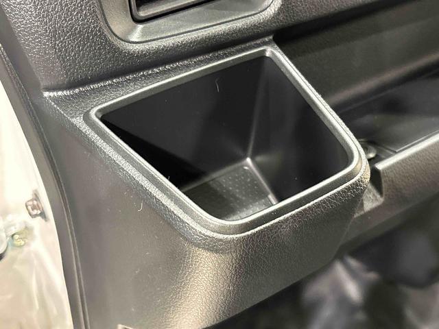 ハイゼットカーゴDX プッシュスタートボタン オートライトLEDヘッドランプ コーナーセンサー オーバーヘッドシェルフ フロントドアパワーウインドウ キーレスエントリー AM/FMラジオ マニュアルエアコン スチールホイール(広島県)の中古車