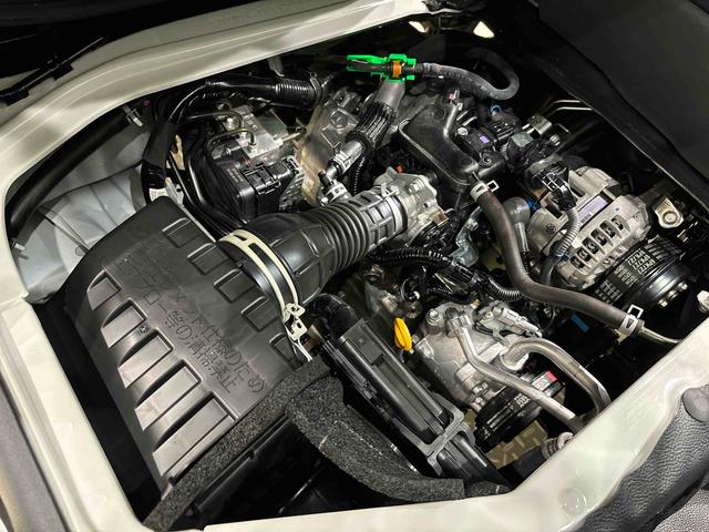 ハイゼットカーゴDX プッシュスタートボタン オートライトLEDヘッドランプ コーナーセンサー オーバーヘッドシェルフ フロントドアパワーウインドウ キーレスエントリー AM/FMラジオ マニュアルエアコン スチールホイール(広島県)の中古車