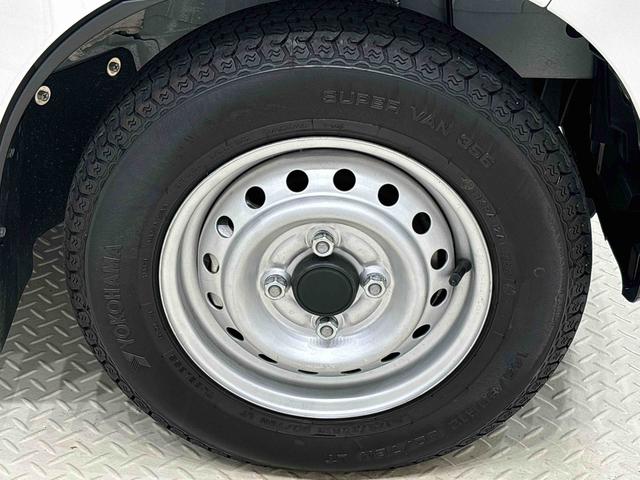 ハイゼットカーゴDX プッシュスタートボタン オートライトLEDヘッドランプ コーナーセンサー オーバーヘッドシェルフ フロントドアパワーウインドウ キーレスエントリー AM/FMラジオ マニュアルエアコン スチールホイール(広島県)の中古車