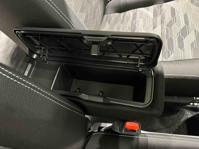 タフトＧ　クロムベンチャー　バックカメラ　電動パーキングブレーキスカイフィールトップ　クロムパック　メッキパック　シルバーアンダーガーニッシュ　インテリアアクセント　ＬＥＤオートライト＆フォグランプ　電動パーキングブレーキ　バックカメラ　アルミホイール（広島県）の中古車