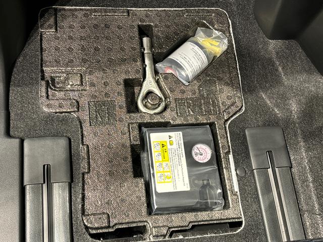 タントカスタムRS 4WD バックカメラ付 両側パワースライドドアLEDオートライト パワースライドドアウェルカムオープン機能 電動パーキングブレーキ 運転席助手席シートヒーター アルミホイール キーフリーシステム オート電動格納式ドアミラー(広島県)の中古車