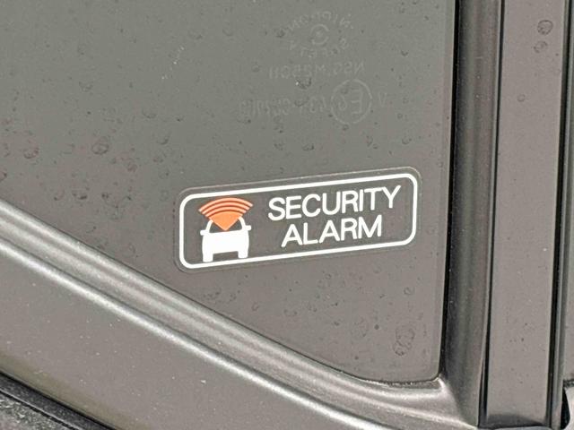 ミライースX SAIII バックモニター対応カメラLEDヘッドランプ セキュリティアラーム コーナーセンサー フルホイールキャップ キーレスエントリー 電動格納式ドアミラー ショツピングフック マニュアルエアコン(広島県)の中古車