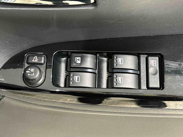 タントカスタムＸ　ＳＡ　ウェルカムシートナビゲーション　プッシュスタート　パワースライドドア　オートライト　オートエアコン　キーフリーシステム　アイドリングストップ電動格納式ドアミラー（広島県）の中古車