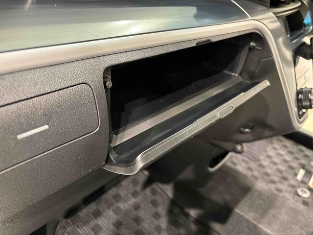 ムーヴカスタム XETC LEDオートハイビーム・フォグランプ 運転席シートヒーター アルミホイール オートライト プッシュボタンスタート セキュリティアラーム(広島県)の中古車