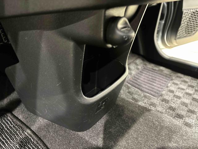 ムーヴカスタム XETC LEDオートハイビーム・フォグランプ 運転席シートヒーター アルミホイール オートライト プッシュボタンスタート セキュリティアラーム(広島県)の中古車