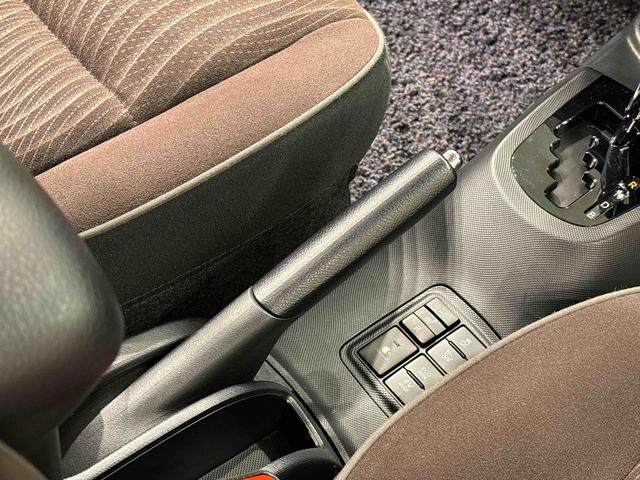 アクアＧ　　ナビ　　バックモニター　　ＥＴＣ　　ドライブレコーダーナビ　　バックモニター　　ＥＴＣ　　ドライブレコーダー　　　　　　　　　　　　　　　　　　　ＬＥＤヘッドライト・フォグランプ　　シートヒーター　プッシュボタンスタート（広島県）の中古車