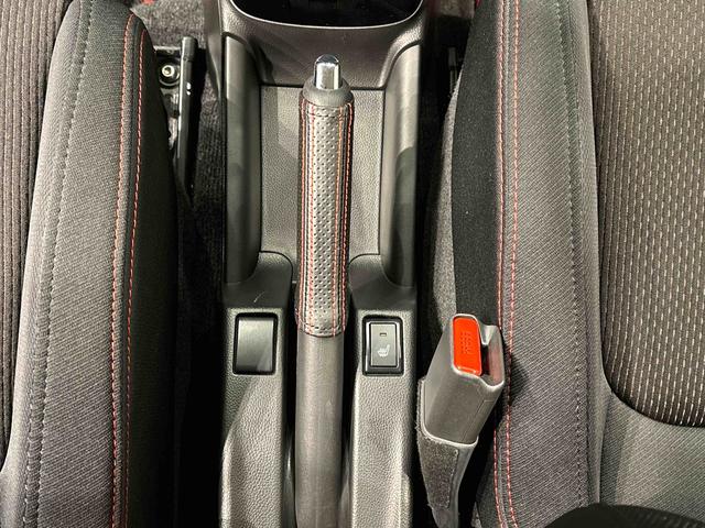 スイフトスポーツベースグレード CD 6速マニュアル LEDヘッドライトCDステレオ 6速マニュアル プッシュボタンスタート シートヒーター オートエアコン LEDヘッドライト フォグランプ コーナーセンサー(広島県)の中古車