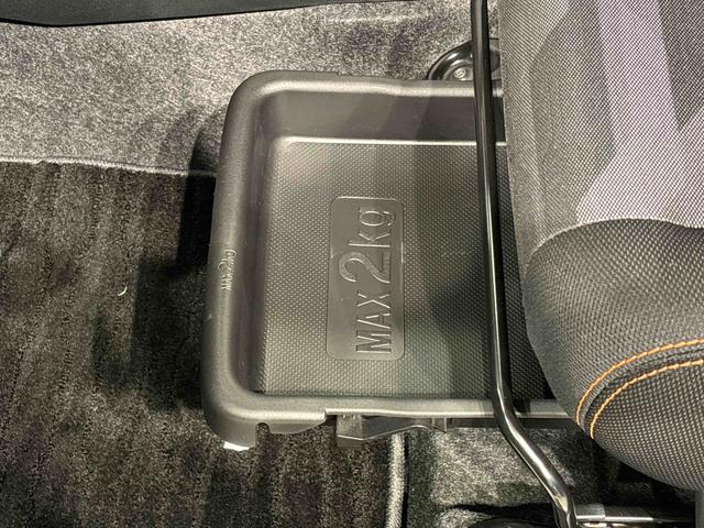 タフトG バックモニター ナビ ETC車載器 ドライブレコーダースカイフィールトップ LEDオートライト オートハイビーム フロントフォグランプ 運転席/助手席シートヒーター プッシュボタンスタート キーフリーシステム 電動パーキングブレーキ アルミホイール(広島県)の中古車