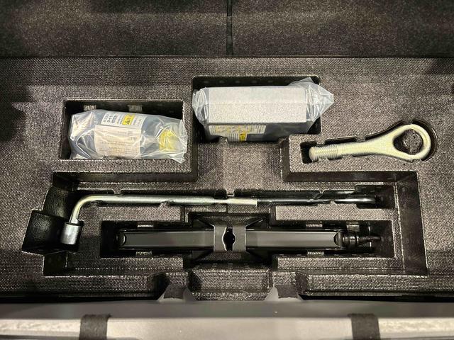 タフトG バックモニター ナビ ETC車載器 ドライブレコーダースカイフィールトップ LEDオートライト オートハイビーム フロントフォグランプ 運転席/助手席シートヒーター プッシュボタンスタート キーフリーシステム 電動パーキングブレーキ アルミホイール(広島県)の中古車