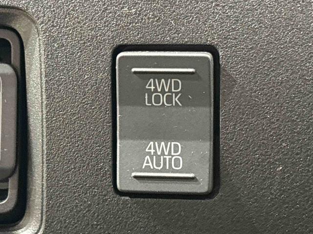 ハイゼットカーゴDXキーレスエントリー マニュアルエアコン 運転席・助手席パワーウインドウ オートライト ハンド式サイドブレーキ ハロゲンヘッドライト アイドリングストップ機能 テンパータイヤ(広島県)の中古車