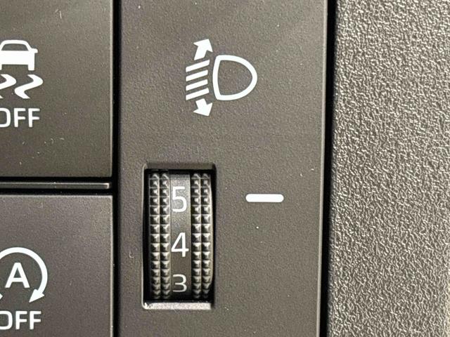 ハイゼットカーゴDXキーレスエントリー マニュアルエアコン 運転席・助手席パワーウインドウ オートライト ハンド式サイドブレーキ ハロゲンヘッドライト アイドリングストップ機能 テンパータイヤ(広島県)の中古車