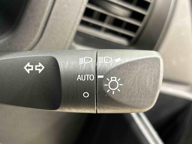 ハイゼットカーゴDXキーレスエントリー マニュアルエアコン 運転席・助手席パワーウインドウ オートライト ハンド式サイドブレーキ ハロゲンヘッドライト アイドリングストップ機能 テンパータイヤ(広島県)の中古車