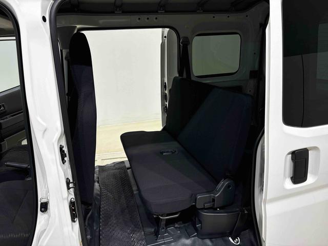 ハイゼットカーゴDXキーレスエントリー マニュアルエアコン 運転席・助手席パワーウインドウ オートライト ハンド式サイドブレーキ ハロゲンヘッドライト アイドリングストップ機能 テンパータイヤ(広島県)の中古車