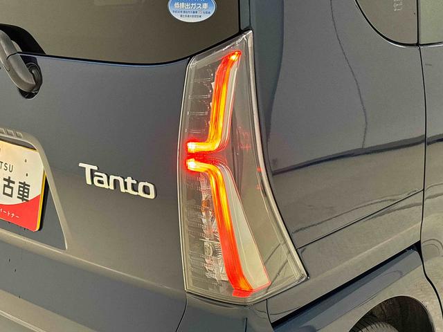 タントカスタムＸセレクション　バックモニター　ＥＴＣ　オートライト運転席・助手席シートヒーター　後席両側パワースライドドア　ＬＥＤヘッドライト・フォグランプ　サイドエアバッグ　プッシュボタンスタート　キーフリーシステム　オートエアコン（広島県）の中古車