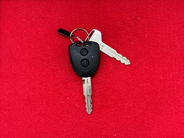 ミライースＸ　リミテッドＳＡIII　キーレスエントリー　バックカメラマニュアルレベリング機能付きＬＥＤヘッドランプ　セキュリティアラーム　コーナーセンサー　１４インチフルホイールキャップ　電動格納式ドアミラー　ショツピングフック　マニュアルエアコン　オートハイビーム（広島県）の中古車