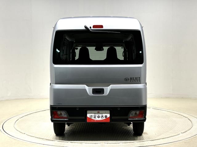 ハイゼットカーゴＤＸハロゲンヘッドランプ　　荷室ランプ　コーナーセンサー　ＡＭ・ＦＭラジオ　テンパータイヤ　キーレスエントリー　オーバーヘッドシェルフ（広島県）の中古車