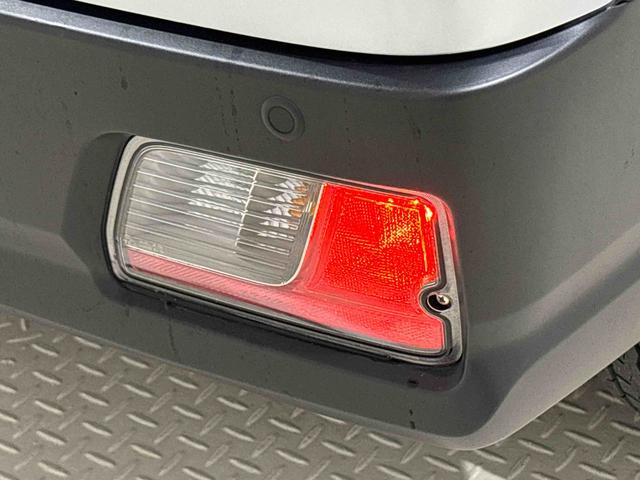 ハイゼットカーゴＤＸハロゲンヘッドランプ　　荷室ランプ　コーナーセンサー　ＡＭ・ＦＭラジオ　テンパータイヤ　キーレスエントリー　オーバーヘッドシェルフ（広島県）の中古車