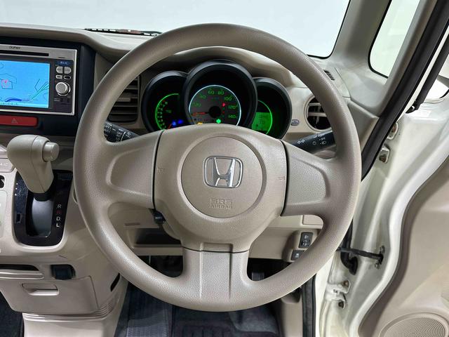 Ｎ−ＢＯＸＧナビゲーション　ＥＴＣ　プッシュスタート　マニュアルエアコン　ヘッドライトレベリング　電動格納式ドアミラー　横滑り防止装置　キーフリーシステム（広島県）の中古車