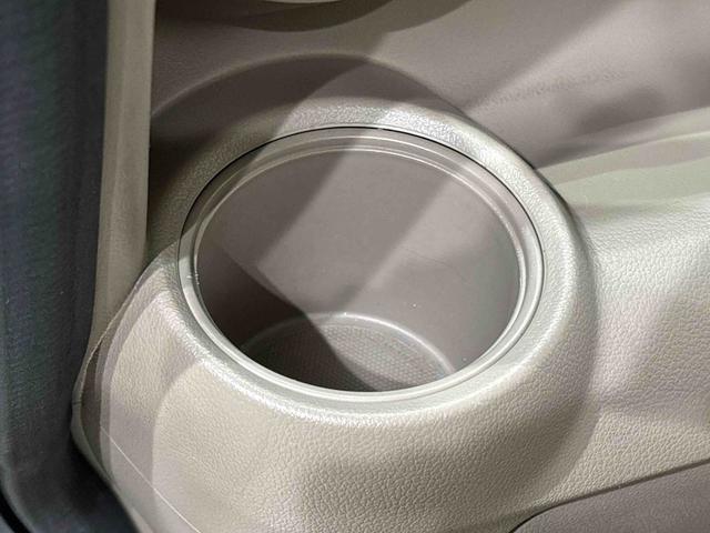 Ｎ−ＢＯＸＧナビゲーション　ＥＴＣ　プッシュスタート　マニュアルエアコン　ヘッドライトレベリング　電動格納式ドアミラー　横滑り防止装置　キーフリーシステム（広島県）の中古車