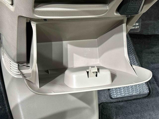 Ｎ−ＢＯＸＧナビゲーション　ＥＴＣ　プッシュスタート　マニュアルエアコン　ヘッドライトレベリング　電動格納式ドアミラー　横滑り防止装置　キーフリーシステム（広島県）の中古車