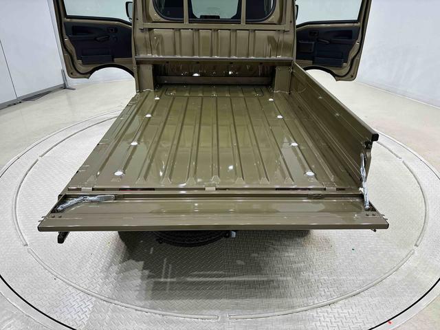 ハイゼットトラックジャンボエクストラ CVT 4WD プッシュボタンスタートプッシュボタンスタート パワーウインドー 電動格納式ドアミラー ガードフレーム 格納式テールゲートチェーン LEDへッドランプ LEDフォグランプ スペアタイヤ(広島県)の中古車