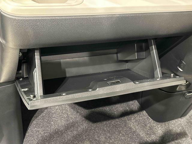 ムーヴキャンバスストライプスＧ　ＬＥＤオートライトＬＥＤオートライト・フォグランプ　電動パーキングブレーキ　プッシュボタンスタート　セキュリティアラーム　バックカメラ　両側パワースライドドアウエルカムオープン機能　オート電動格納式ドアミラー（広島県）の中古車