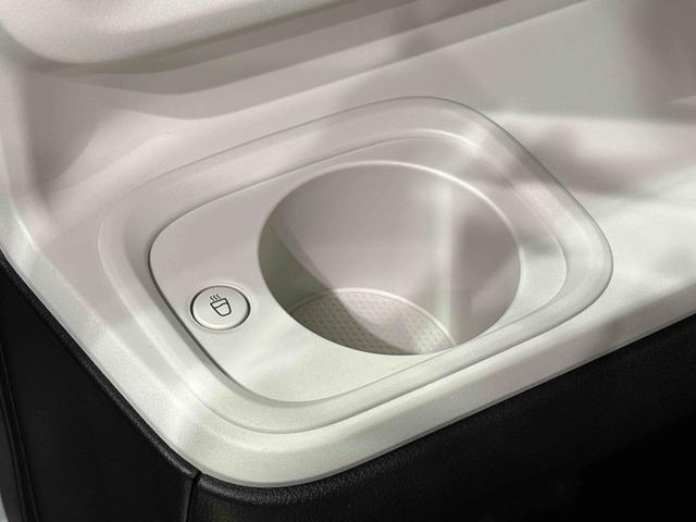 ムーヴキャンバスストライプスG バックモニター対応カメラ シートヒーターLEDオートライト・フォグランプ 電動パーキングブレーキ プッシュボタンスタート セキュリティアラーム バックカメラ 両側パワースライドドアウエルカムオープン機能 オート電動格納式ドアミラー(広島県)の中古車