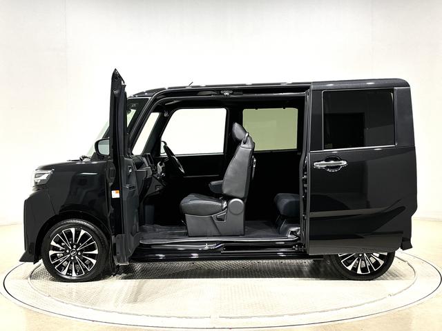 タントカスタムＲＳＬＥＤオートライト　パワースライドドアウェルカムオープン機能　オート電動格納式ドアミラー　助手席ロングスライド　助手席イージークローザー　アルミホイール　キーフリーシステム（広島県）の中古車