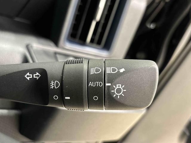 タントカスタムＲＳＬＥＤオートライト　パワースライドドアウェルカムオープン機能　オート電動格納式ドアミラー　助手席ロングスライド　助手席イージークローザー　アルミホイール　キーフリーシステム（広島県）の中古車