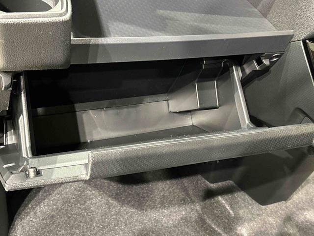 タントカスタムＲＳＬＥＤオートライト　パワースライドドアウェルカムオープン機能　オート電動格納式ドアミラー　助手席ロングスライド　助手席イージークローザー　アルミホイール　キーフリーシステム（広島県）の中古車