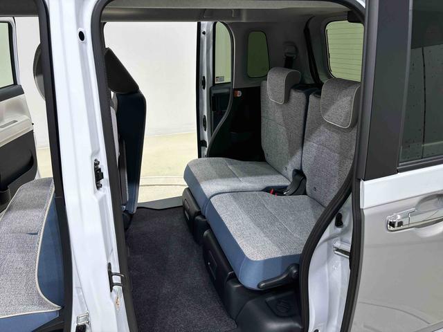 ムーヴキャンバスストライプスＧターボ　バックモニター対応　シートヒーターＬＥＤオートライト・フォグランプ　電動パーキングブレーキ　プッシュボタンスタート　セキュリティアラーム　バックカメラ　両側パワースライドドアウエルカムオープン機能　オート電動格納式ドアミラー（広島県）の中古車