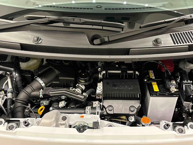 ムーヴキャンバスストライプスＧターボ　バックモニター対応　シートヒーターＬＥＤオートライト・フォグランプ　電動パーキングブレーキ　プッシュボタンスタート　セキュリティアラーム　バックカメラ　両側パワースライドドアウエルカムオープン機能　オート電動格納式ドアミラー（広島県）の中古車