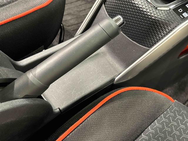 ロッキーG ナビ パノラマバックカメラ ETC ドライブレコーダーLEDヘッドランプ・フォグランプ 全車速追従機能付アダプティブクルーズコントロール レーンキープコントロール 17インチアルミホイル シートヒーター プッシュボタンスタート ブラインドスポットモニター(広島県)の中古車