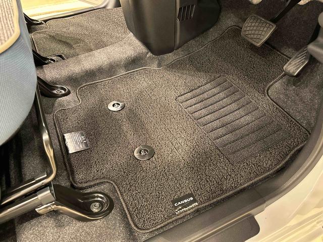 ムーヴキャンバスストライプスＧ　ナビゲーション　シートヒーターＬＥＤオートライト・フォグランプ　電動パーキングブレーキ　プッシュボタンスタート　セキュリティアラーム　バックカメラ　両側パワースライドドアウエルカムオープン機能　オート電動格納式ドアミラー（広島県）の中古車