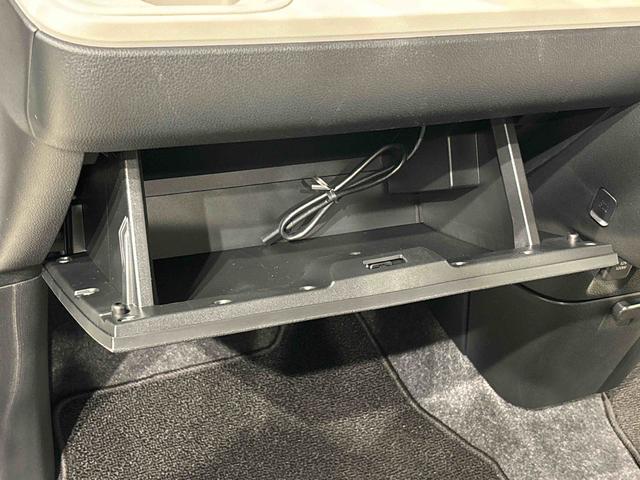 ムーヴキャンバスストライプスＧ　ナビゲーション　シートヒーターＬＥＤオートライト・フォグランプ　電動パーキングブレーキ　プッシュボタンスタート　セキュリティアラーム　バックカメラ　両側パワースライドドアウエルカムオープン機能　オート電動格納式ドアミラー（広島県）の中古車