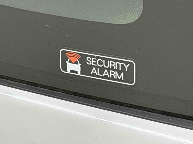 ムーヴキャンバスストライプスＧ　ナビゲーション　シートヒーターＬＥＤオートライト・フォグランプ　電動パーキングブレーキ　プッシュボタンスタート　セキュリティアラーム　バックカメラ　両側パワースライドドアウエルカムオープン機能　オート電動格納式ドアミラー（広島県）の中古車