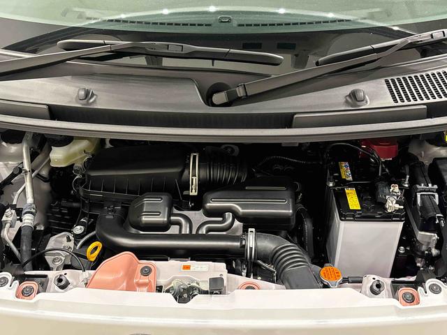 ムーヴキャンバスストライプスＧ　ナビゲーション　シートヒーターＬＥＤオートライト・フォグランプ　電動パーキングブレーキ　プッシュボタンスタート　セキュリティアラーム　バックカメラ　両側パワースライドドアウエルカムオープン機能　オート電動格納式ドアミラー（広島県）の中古車