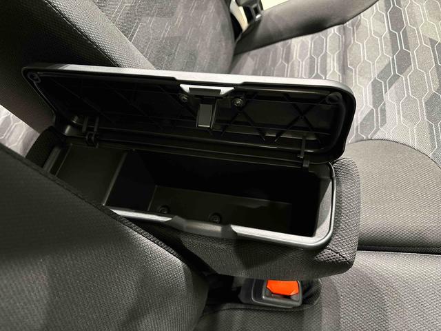 タントファンクロス　バックカメラ　電動パーキングブレーキ純正ナビ装着用アップグレードパック　電動パーキングブレーキ　オートブレーキホールド機能　リヤヒーターダクト　３６０°スーパーＵＶ＆ＩＲカットガラス　チルトステアリング　運転席シートリフター　キーフリー（広島県）の中古車