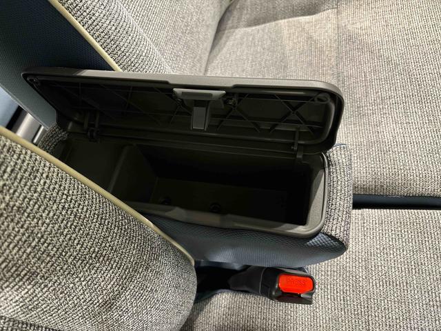 ムーヴキャンバスストライプスＧＬＥＤオートライト・フォグランプ　電動パーキングブレーキ　プッシュボタンスタート　セキュリティアラーム　バックカメラ　両側パワースライドドアウエルカムオープン機能　オート電動格納式ドアミラー（広島県）の中古車